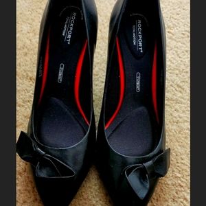 Rockport total motion heels